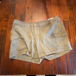 Natural Reflections Women's Cargo Shorts - Olive